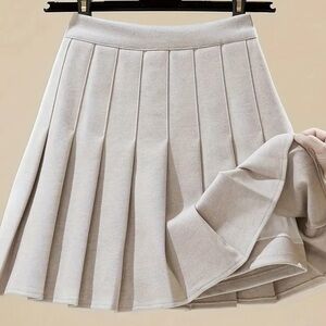 Pleated Skirt Skort size Small/medium